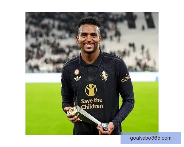 塔瓦雷斯谈拉齐奥与帕尔马之战：赛季虽奇特但现在很快乐 期待在此赢得荣誉