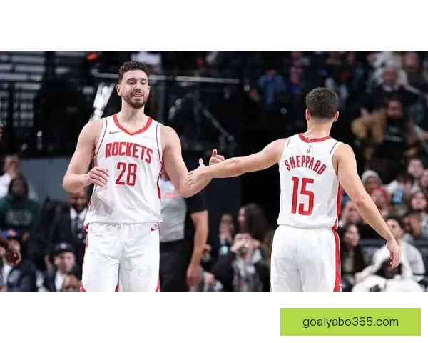 火箭四连客启程 KD透露退役计划 申京举动澄清不和传闻